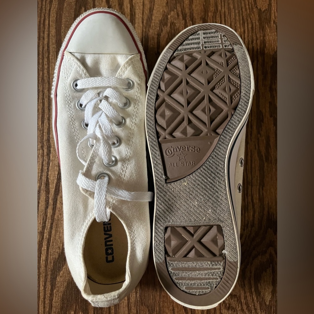 Converse - Picture 2 of 5